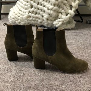 Dark green Chelsea booties